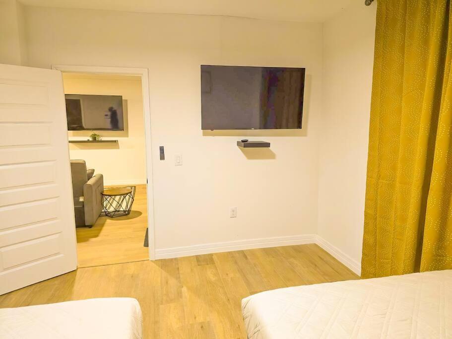 2br 1 Queen 2full 1 Sofa Q Beds Dwntwn Med Center- Unit A Ferienhaus *