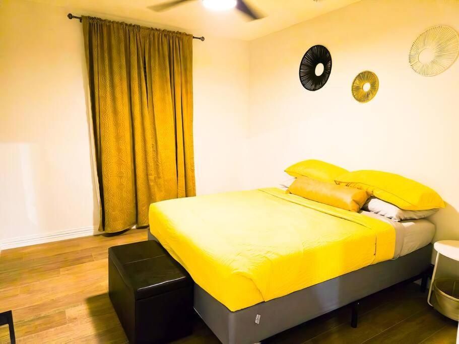 2br 1 Queen 2full 1 Sofa Q Beds Dwntwn Med Center- Unit A Ferienhaus *